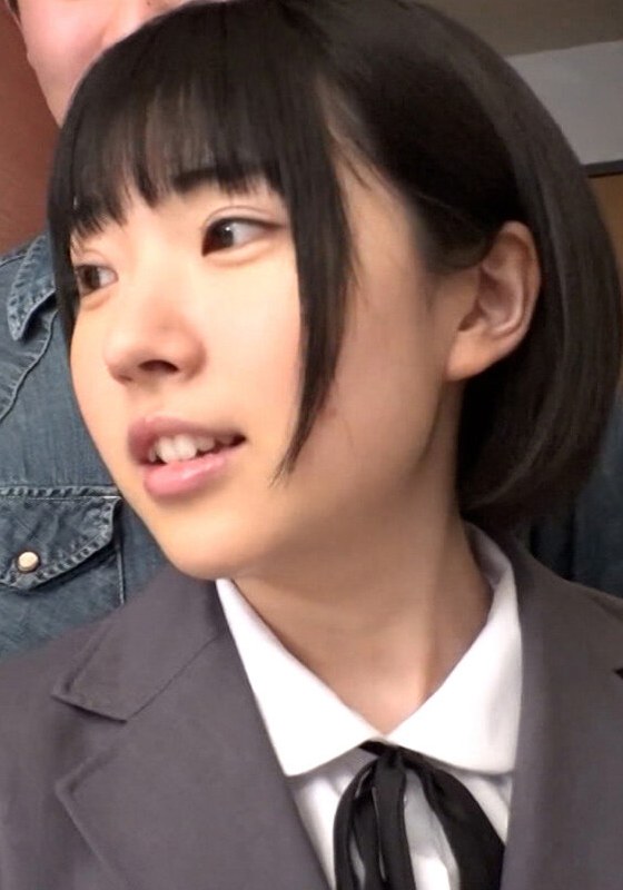 コスプレ×コスプレ❤20歳の美○女とホテルで制服コスプレSEX！うぶなあそこに大量中出し！